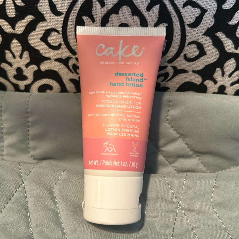 NWT Cake, Deserted Island hand lotion, 30g, coconut and mango, cruelty free 🐇❤️